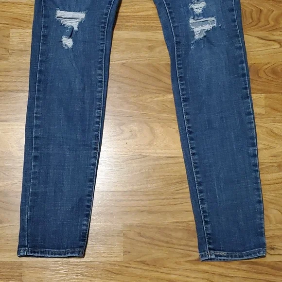Levi's 721 High Rise Skinny Womens Distressed Jeans Size 28 (Length 30) - Picture 4 of 15